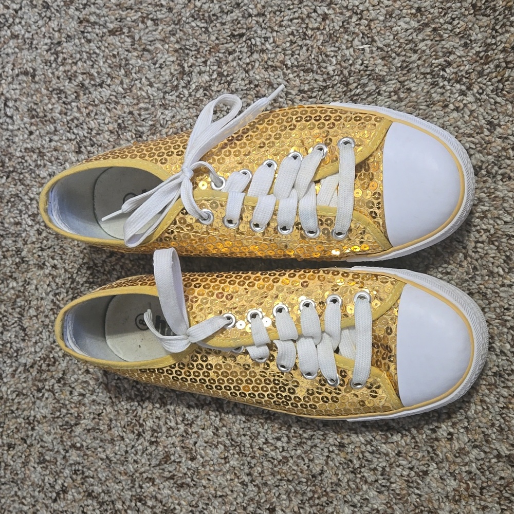 LOWEST PRICE-Gold Shoes